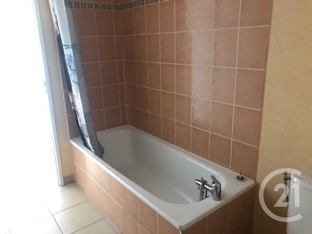 Appartement T2 à louer - 2 pièces - 41.45 m2 - ST ETIENNE - 42 - RHONE-ALPES - Century 21 Seux Immobilier