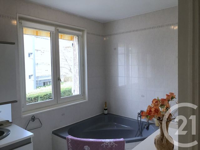 Appartement F5 à vendre - 5 pièces - 107.4 m2 - LA TALAUDIERE - 42 - RHONE-ALPES - Century 21 Seux Immobilier