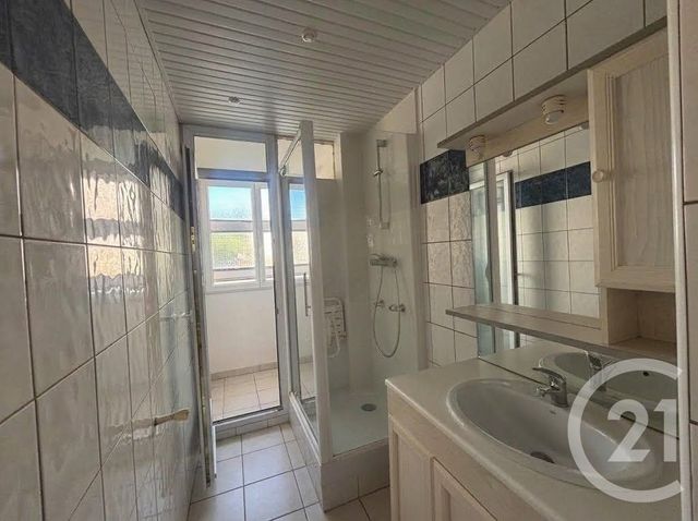 Appartement T3 à vendre - 3 pièces - 56.0 m2 - LA TALAUDIERE - 42 - RHONE-ALPES - Century 21 Seux Immobilier