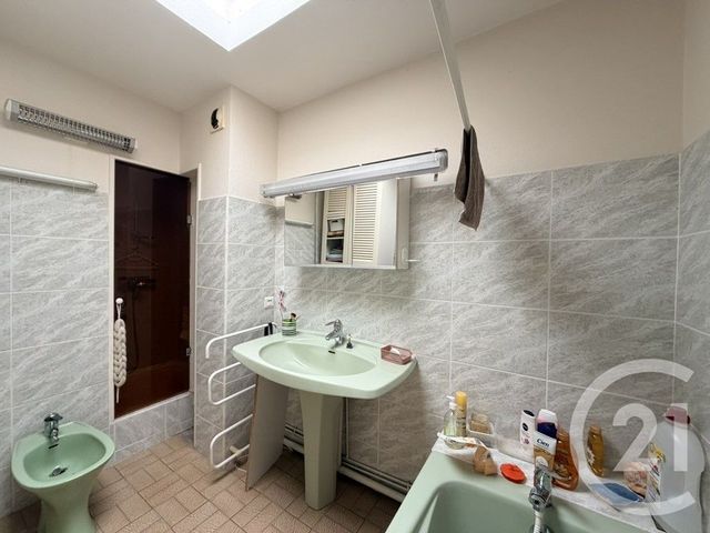 Appartement à vendre - 5 pièces - 112.0 m2 - ST CHAMOND - 42 - RHONE-ALPES - Century 21 Seux Immobilier