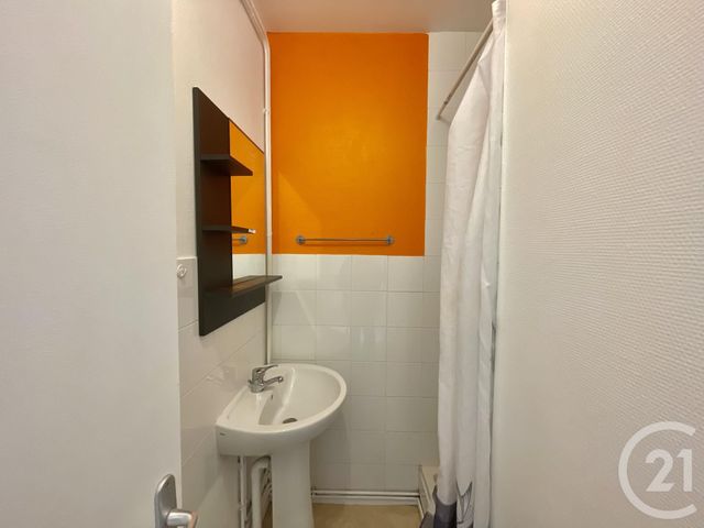 Appartement T3 à louer - 3 pièces - 46.85 m2 - ST ETIENNE - 42 - RHONE-ALPES - Century 21 Seux Immobilier