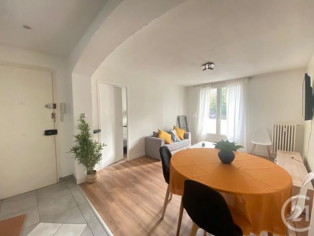 Appartement T4 à louer - 4 pièces - 63.05 m2 - ST ETIENNE - 42 - RHONE-ALPES - Century 21 Seux Immobilier