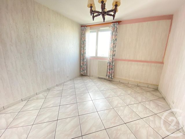 Appartement T4 à louer - 4 pièces - 77.29 m2 - ST ETIENNE - 42 - RHONE-ALPES - Century 21 Seux Immobilier