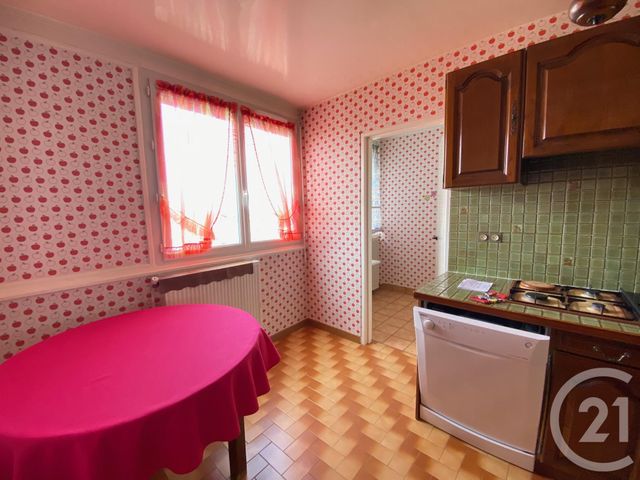 Appartement T4 à louer - 4 pièces - 77.29 m2 - ST ETIENNE - 42 - RHONE-ALPES - Century 21 Seux Immobilier