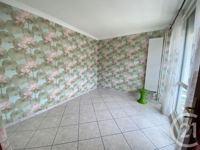Appartement T4 à louer - 4 pièces - 77.29 m2 - ST ETIENNE - 42 - RHONE-ALPES - Century 21 Seux Immobilier