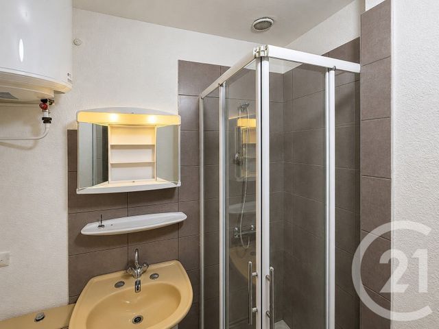 Appartement Duplex à louer - 2 pièces - 38.4 m2 - FEURS - 42 - RHONE-ALPES - Century 21 Seux Immobilier