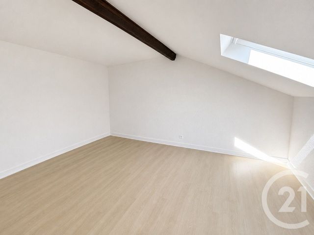 Appartement Duplex à louer - 2 pièces - 38.4 m2 - FEURS - 42 - RHONE-ALPES - Century 21 Seux Immobilier
