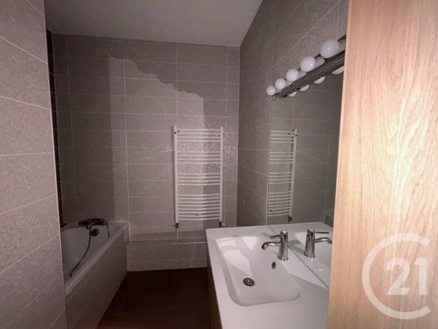 Appartement à vendre - 4 pièces - 96.0 m2 - ST ETIENNE - 42 - RHONE-ALPES - Century 21 Seux Immobilier