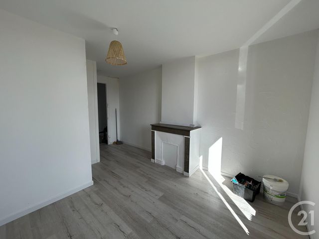 Appartement T2 à louer - 2 pièces - 32.42 m2 - LA TALAUDIERE - 42 - RHONE-ALPES - Century 21 Seux Immobilier