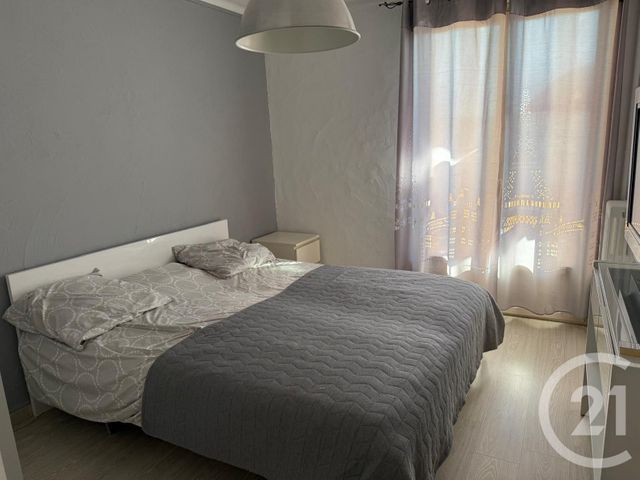 Appartement T4 à vendre - 4 pièces - 83.58 m2 - ST ETIENNE - 42 - RHONE-ALPES - Century 21 Seux Immobilier