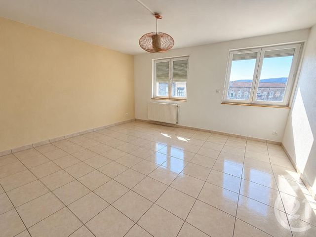 Appartement T5 à louer ST GENEST MALIFAUX