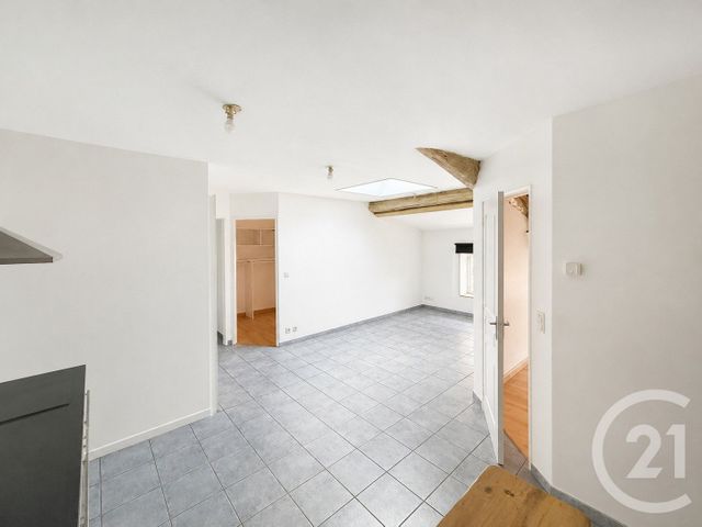 Appartement F3 à louer - 3 pièces - 48.8 m2 - ST ETIENNE - 42 - RHONE-ALPES - Century 21 Seux Immobilier
