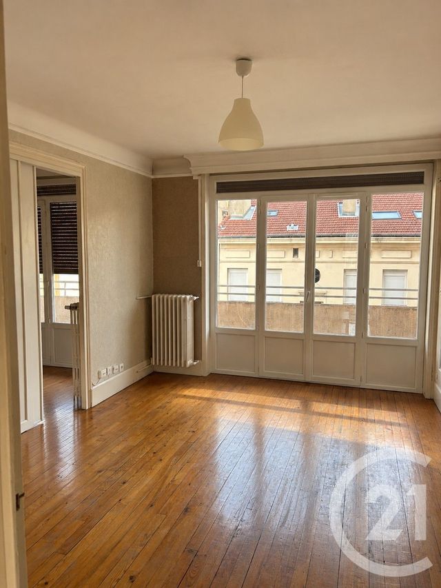Appartement F3 à louer - 3 pièces - 82.9 m2 - ST ETIENNE - 42 - RHONE-ALPES - Century 21 Seux Immobilier