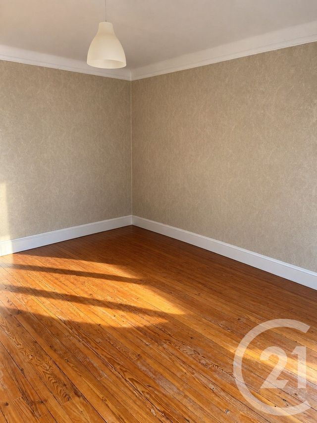 Appartement F3 à louer - 3 pièces - 82.9 m2 - ST ETIENNE - 42 - RHONE-ALPES - Century 21 Seux Immobilier