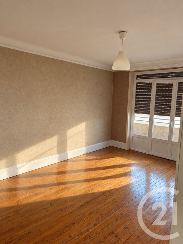 Appartement F3 à louer - 3 pièces - 82.9 m2 - ST ETIENNE - 42 - RHONE-ALPES - Century 21 Seux Immobilier