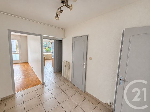 Appartement F2 à louer - 2 pièces - 51.2 m2 - ST ETIENNE - 42 - RHONE-ALPES - Century 21 Seux Immobilier