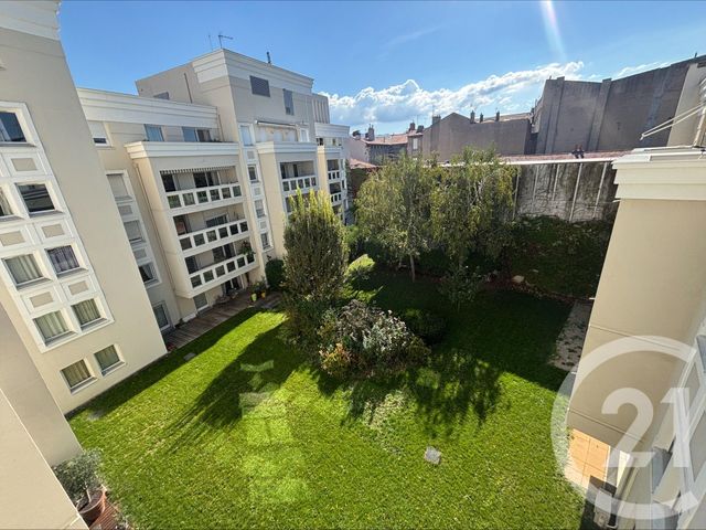 Appartement 5 pièces 134 m² · à Saint-Étienne · 133,7 m² · 205 000 €