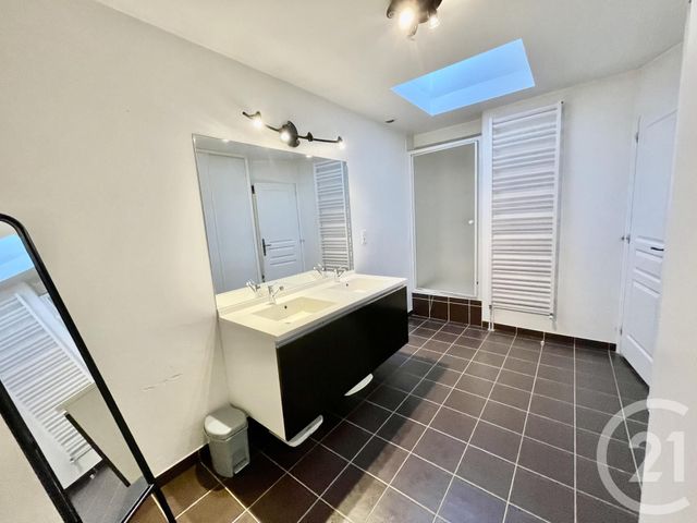 maison à louer - 5 pièces - 140.0 m2 - ST BONNET LES OULES - 42 - RHONE-ALPES - Century 21 Seux Immobilier