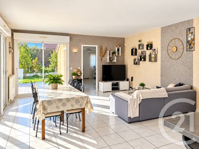 maison à vendre - 5 pièces - 105.5 m2 - VEAUCHE - 42 - RHONE-ALPES - Century 21 Seux Immobilier