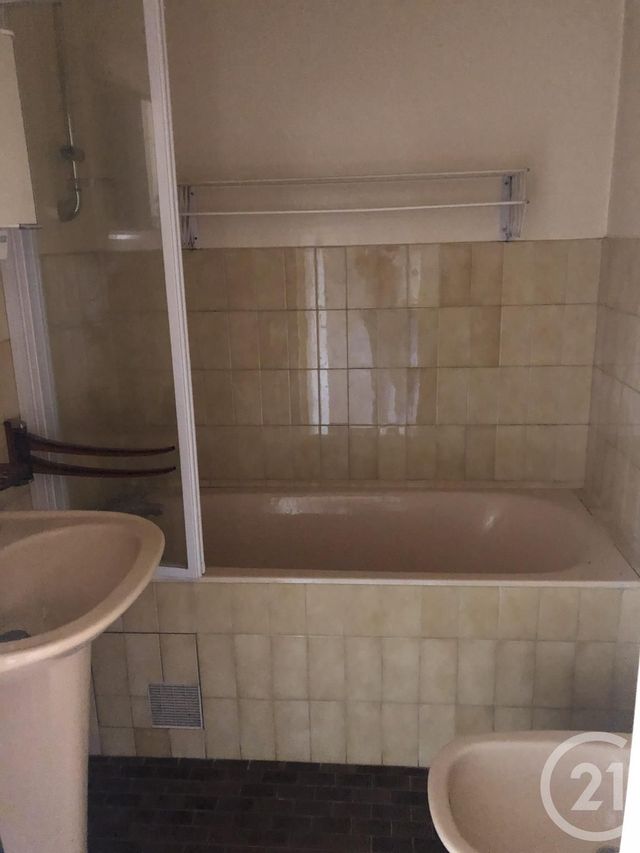 Afficher la photo en grand Appartement F3 à vendre - 3 pièces - 58.92 m2 - ST ETIENNE - 42 - RHONE-ALPES - Century 21 Seux Immobilier