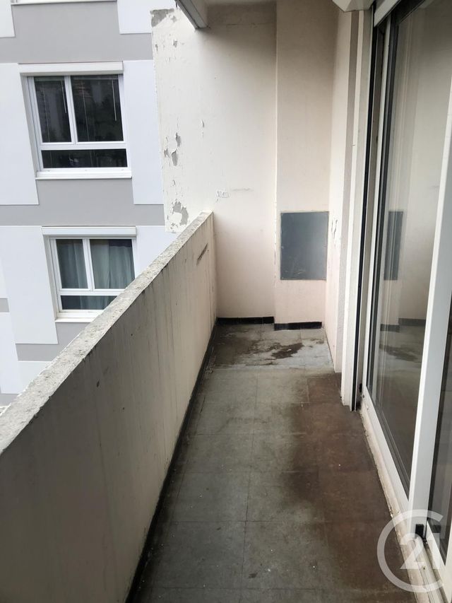 Afficher la photo en grand Appartement F3 à vendre - 3 pièces - 58.92 m2 - ST ETIENNE - 42 - RHONE-ALPES - Century 21 Seux Immobilier