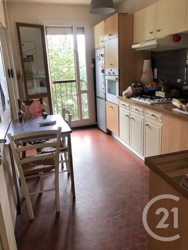 Afficher la photo en grand Appartement F3 à vendre - 3 pièces - 79.0 m2 - ST ETIENNE - 42 - RHONE-ALPES - Century 21 Seux Immobilier