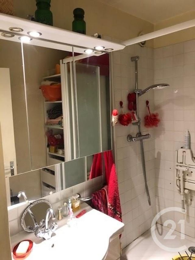 Afficher la photo en grand Appartement F3 à vendre - 3 pièces - 79.0 m2 - ST ETIENNE - 42 - RHONE-ALPES - Century 21 Seux Immobilier