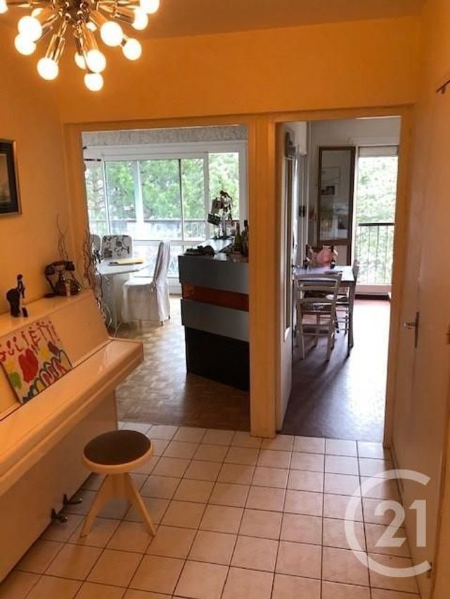 Afficher la photo en grand Appartement F3 à vendre - 3 pièces - 79.0 m2 - ST ETIENNE - 42 - RHONE-ALPES - Century 21 Seux Immobilier