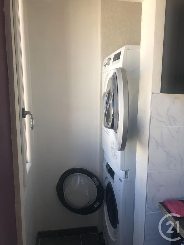 Appartement F4 à vendre - 4 pièces - 83.42 m2 - ST ETIENNE - 42 - RHONE-ALPES - Century 21 Seux Immobilier Appartement F4 à vendre - 4 pièces - 83.42 m2 - ST ETIENNE - 42 - RHONE-ALPES - Century 21 Seux Immobilier