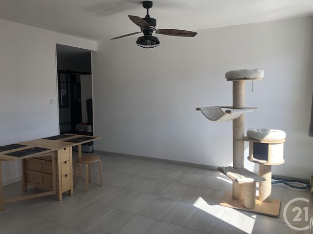 Appartement F4 à vendre - 4 pièces - 83.42 m2 - ST ETIENNE - 42 - RHONE-ALPES - Century 21 Seux Immobilier Appartement F4 à vendre - 4 pièces - 83.42 m2 - ST ETIENNE - 42 - RHONE-ALPES - Century 21 Seux Immobilier