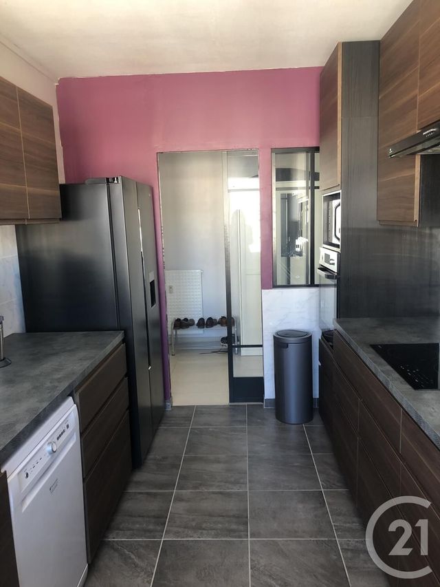 Appartement F4 à vendre - 4 pièces - 83.42 m2 - ST ETIENNE - 42 - RHONE-ALPES - Century 21 Seux Immobilier Appartement F4 à vendre - 4 pièces - 83.42 m2 - ST ETIENNE - 42 - RHONE-ALPES - Century 21 Seux Immobilier