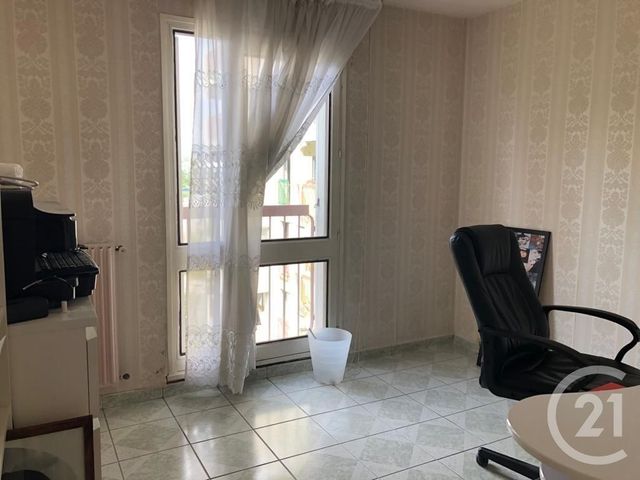Afficher la photo en grand appartement à vendre - 4 pièces - 75.0 m2 - ST ETIENNE - 42 - RHONE-ALPES - Century 21 Seux Immobilier