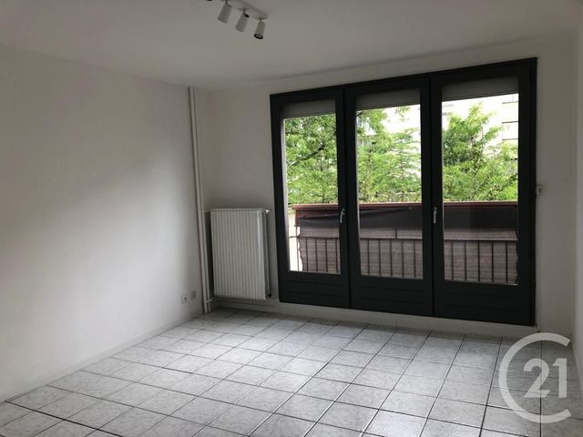 Afficher la photo en grand Appartement F2 à vendre - 2 pièces - 48.0 m2 - ST ETIENNE - 42 - RHONE-ALPES - Century 21 Seux Immobilier