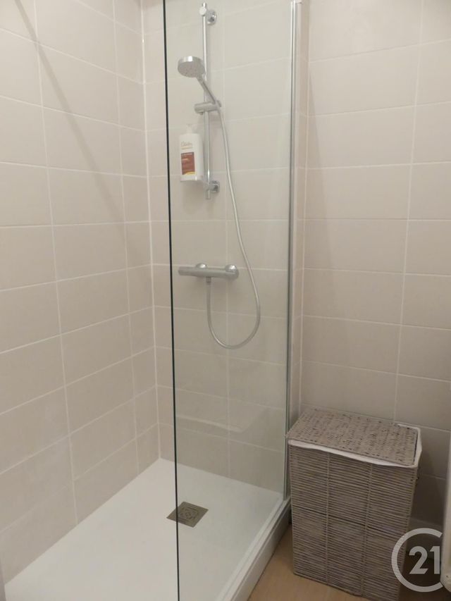 Afficher la photo en grand Appartement F3 à vendre - 3 pièces - 68.25 m2 - ST ETIENNE - 42 - RHONE-ALPES - Century 21 Seux Immobilier