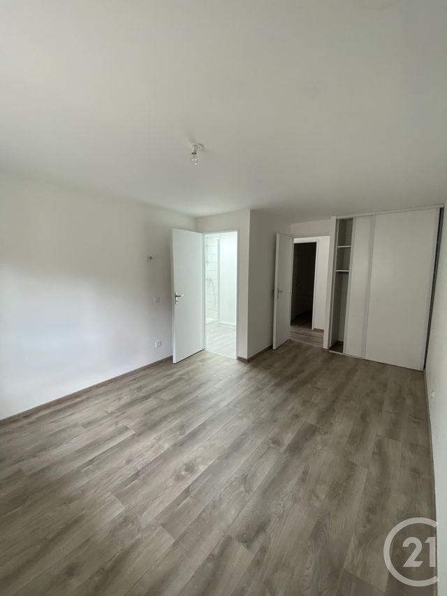 Afficher la photo en grand Appartement F5 à vendre - 5 pièces - 120.0 m2 - ST JUST ST RAMBERT - 42 - RHONE-ALPES - Century 21 Seux Immobilier