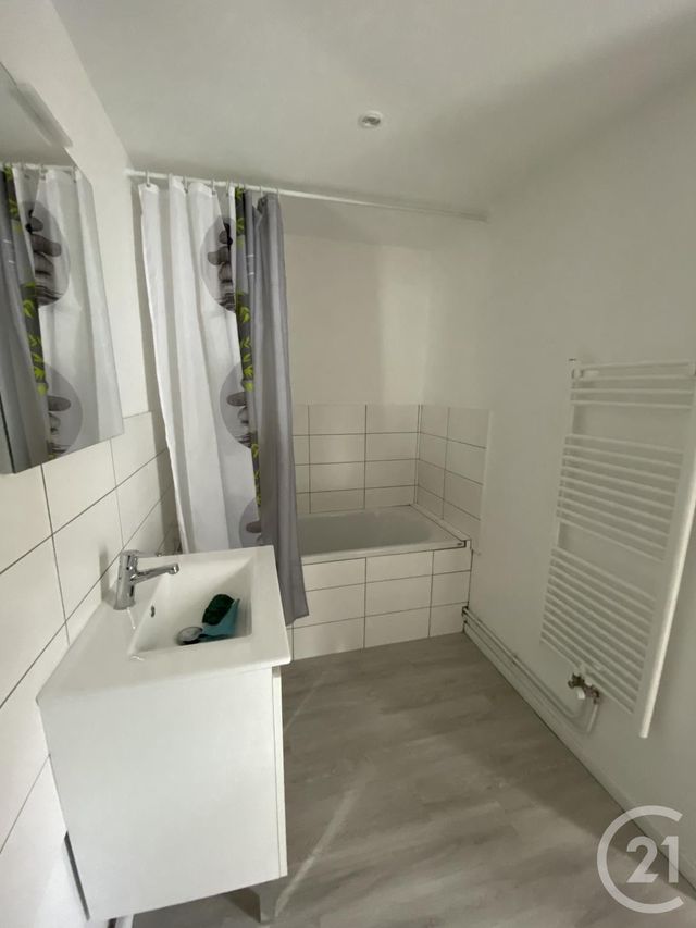 Afficher la photo en grand Appartement F5 à vendre - 5 pièces - 120.0 m2 - ST JUST ST RAMBERT - 42 - RHONE-ALPES - Century 21 Seux Immobilier