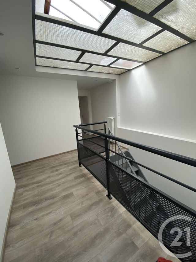 Afficher la photo en grand Appartement F5 à vendre - 5 pièces - 120.0 m2 - ST JUST ST RAMBERT - 42 - RHONE-ALPES - Century 21 Seux Immobilier